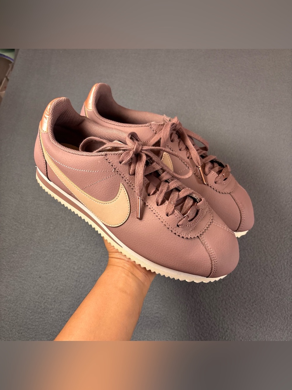 Nike Cortez 72 Classic Particle Beige Smokey Mauve Women’s Size 9.5